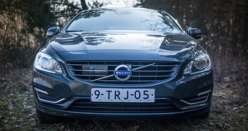 Volvo V60 cena 51800 przebieg: 351507, rok produkcji 2014 z Warszawa małe 631